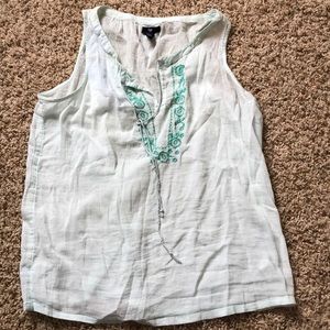 Tank top with embroidered detail